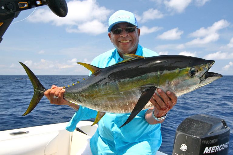 8 Safety Tips for Deep Sea Fishing Trips in the Tropics