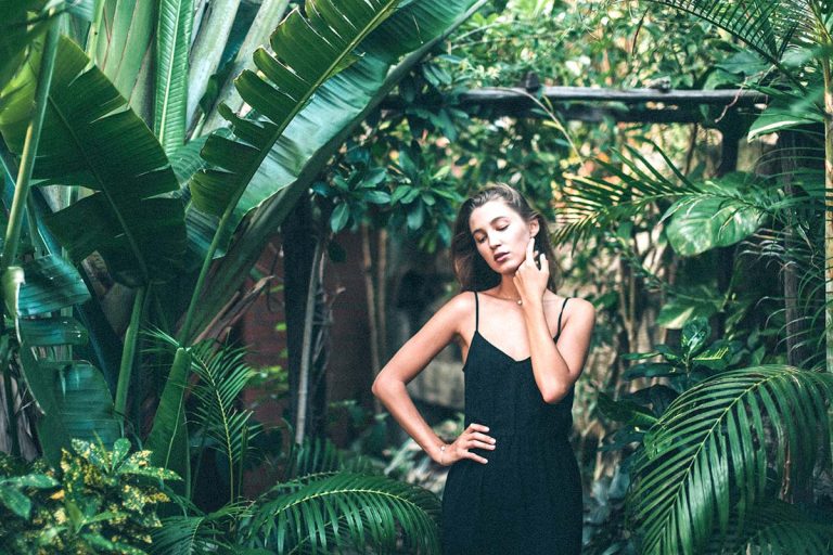 Can Women Dress Fashionably in the Tropics?